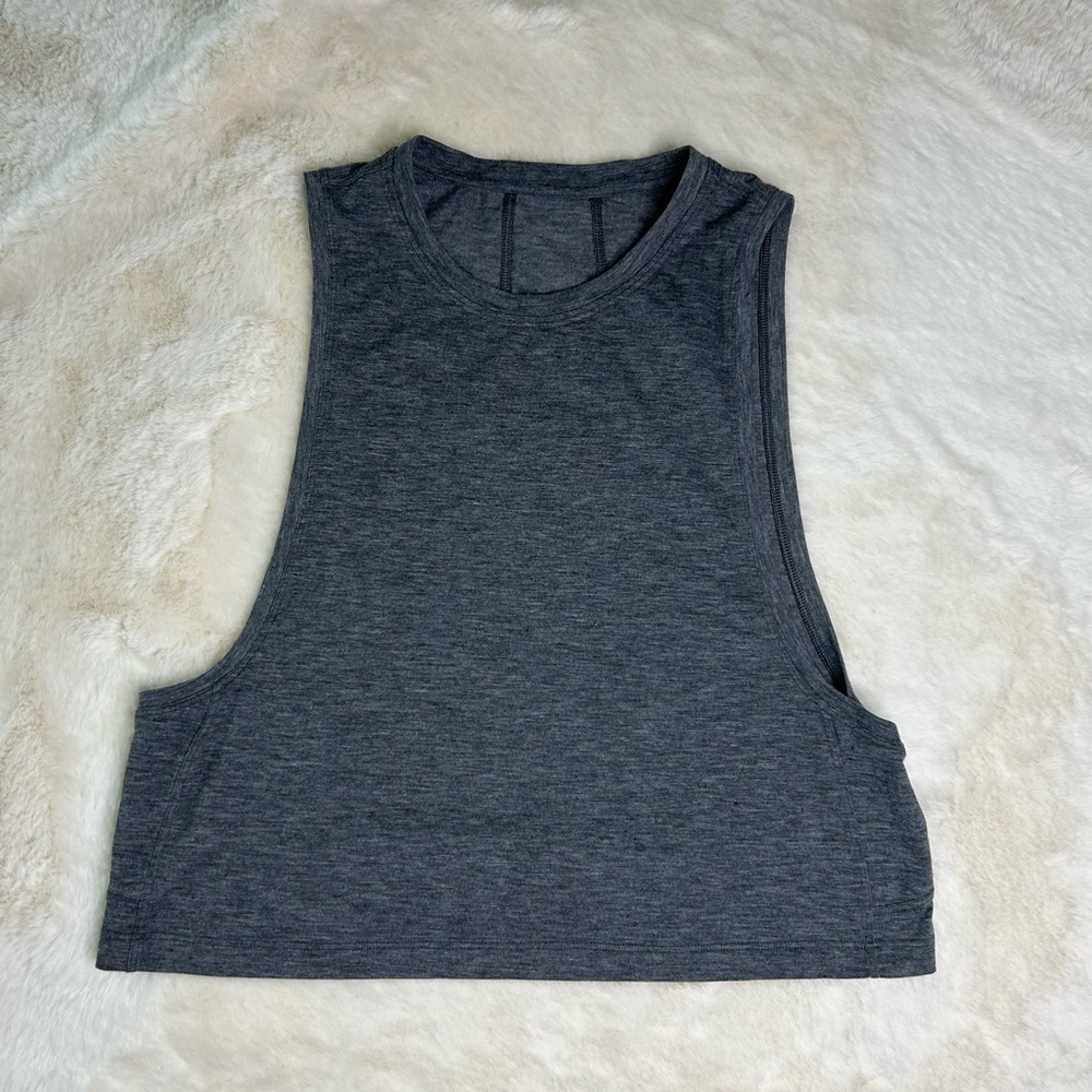 Lululemon 4 grey crop